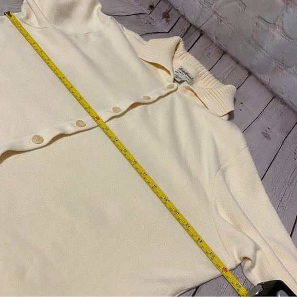 Eddie Bauer Women's Cream 100% Cotton Sweater Cardigan Button Up Size Large Tall - Picture 4 of 7
